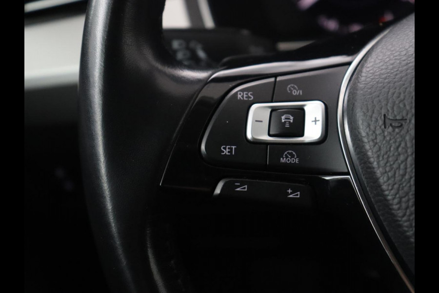 Volkswagen Passat Variant 1.4 TSI ACT Highline | Adaptive cruise | Stoelverwarming | Trekhaak | Camera | Park assist | Carplay | Climate control | Virtueel dashboard