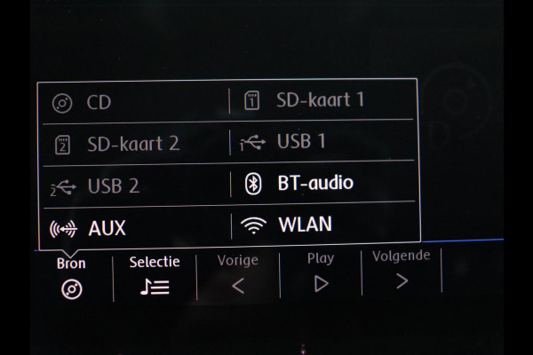 Volkswagen Passat Variant 1.4 TSI ACT Highline | Adaptive cruise | Stoelverwarming | Trekhaak | Camera | Park assist | Carplay | Climate control | Virtueel dashboard