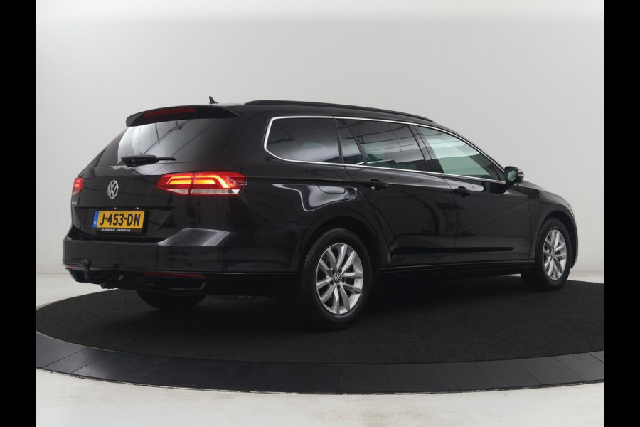 Volkswagen Passat Variant 1.4 TSI ACT Highline | Adaptive cruise | Stoelverwarming | Trekhaak | Camera | Park assist | Carplay | Climate control | Virtueel dashboard