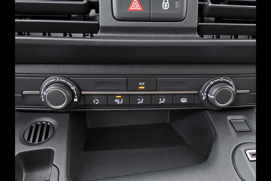 Peugeot Partner 1.5 BlueHDi 130PK Automaat L2 Navigatie Apple Carplay / Android Auto DAB trekhaak Cruise Control Airco Houten bekleding laadruimte