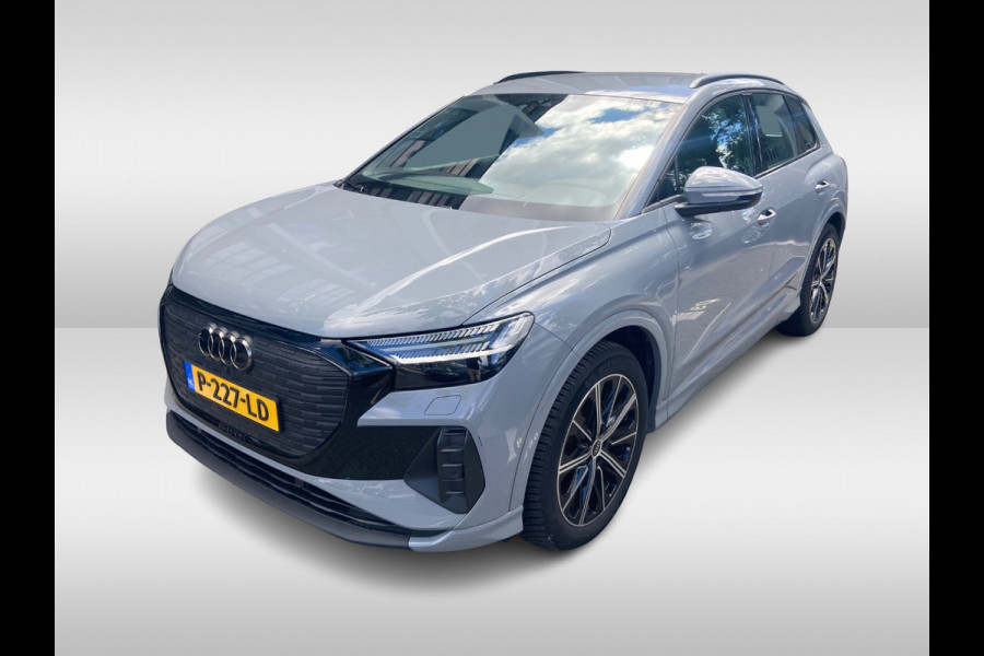 Audi Q4 e-tron 35 Advanced edition 55 kWh / Camera / Leder / Keyless / Matrix LED / 20'' / Warmtepomp / Elektr. Bestuurdersstoel / Stoelverwarming / DAB / ACC