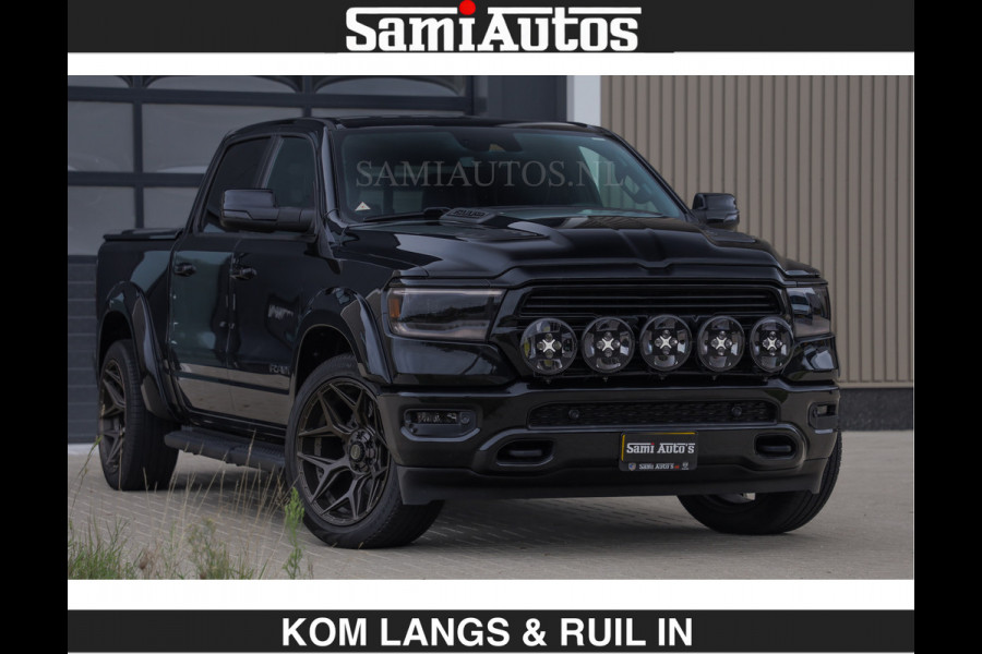 Dodge Ram BLACK OPS | 5.7 V8 HEMI | WIDEBODY HULK | OPEN UITLAAT KLEP | ZEER DIK | DUBBELE CABINE | DC | 5 PERSOONS | GRIJS KENETEKEN | EXTRA BREDE WIELEN IN HET BRONS | MEGA DIK | 3500KG TREKVERMOGEN |