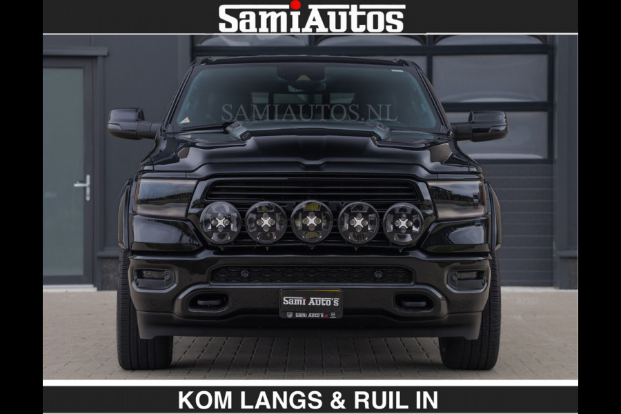 Dodge Ram BLACK OPS | 5.7 V8 HEMI | WIDEBODY HULK | OPEN UITLAAT KLEP | ZEER DIK | DUBBELE CABINE | DC | 5 PERSOONS | GRIJS KENETEKEN | EXTRA BREDE WIELEN IN HET BRONS | MEGA DIK | 3500KG TREKVERMOGEN |