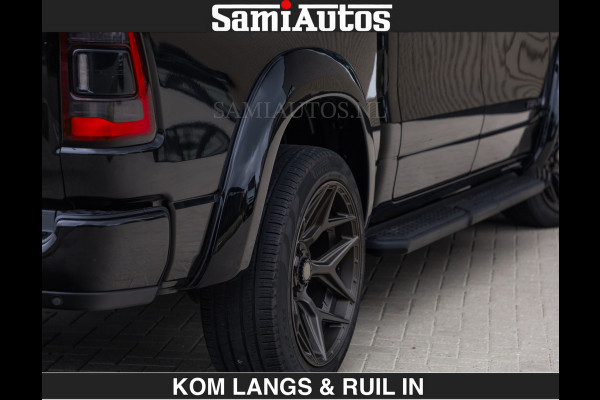 Dodge Ram BLACK OPS | 5.7 V8 HEMI | WIDEBODY HULK | OPEN UITLAAT KLEP | ZEER DIK | DUBBELE CABINE | DC | 5 PERSOONS | GRIJS KENETEKEN | EXTRA BREDE WIELEN IN HET BRONS | MEGA DIK | 3500KG TREKVERMOGEN |