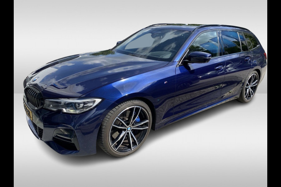 BMW 3 Serie Touring 330i High Executive Ed. M Sport / Trekhaak / Panoramadak / 360Camera / Head-up / Keyless / 19'' / Harman Kardon / Leder / Stuur+Stoelverwarming / Dodehoek / DAB / ACC