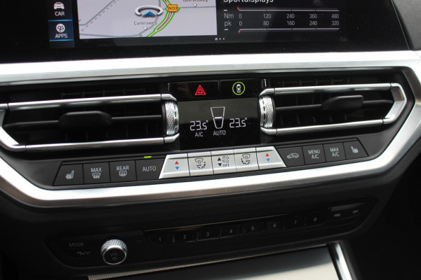 BMW 3 Serie Touring 330i High Executive Ed. M Sport / Trekhaak / Panoramadak / 360Camera / Head-up / Keyless / 19'' / Harman Kardon / Leder / Stuur+Stoelverwarming / Dodehoek / DAB / ACC