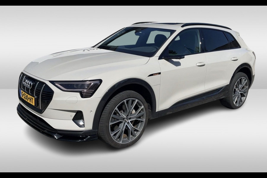 Audi e-tron e-tron 55 quattro advanced 95 kWh / SoH 91,3% / Trekhaak / Panoramadak / 360Camera / Keyless / 21'' / Matrix LED / B&O / CarPlay / Dodehoek / DAB / ACC