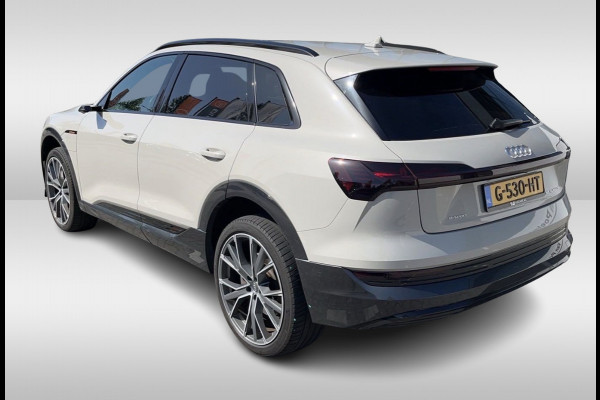 Audi e-tron e-tron 55 quattro advanced 95 kWh / SoH 91,3% / Trekhaak / Panoramadak / 360Camera / Keyless / 21'' / Matrix LED / B&O / CarPlay / Dodehoek / DAB / ACC