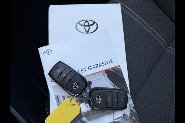 Toyota Yaris Cross 1.5 Hybrid 130 Launch Edition | Pano dak | Innovation Pack | 10 jr Garantie | Rijklaar!!!