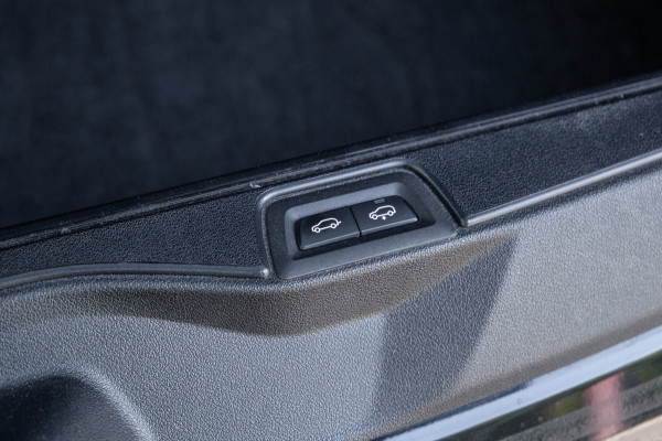 BMW X5 XDrive45e High Executive / Pano / Trekhaak / Stoelkoeling