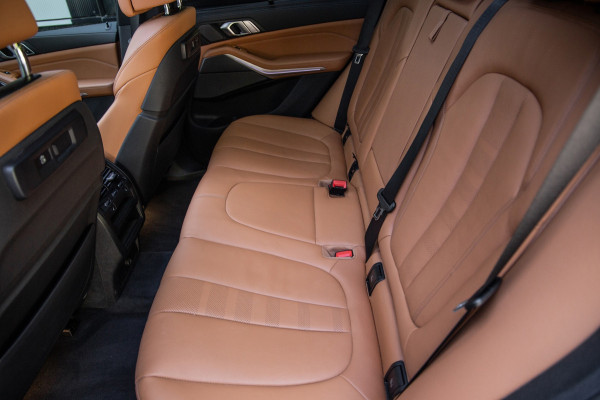 BMW X5 XDrive45e High Executive / Pano / Trekhaak / Stoelkoeling