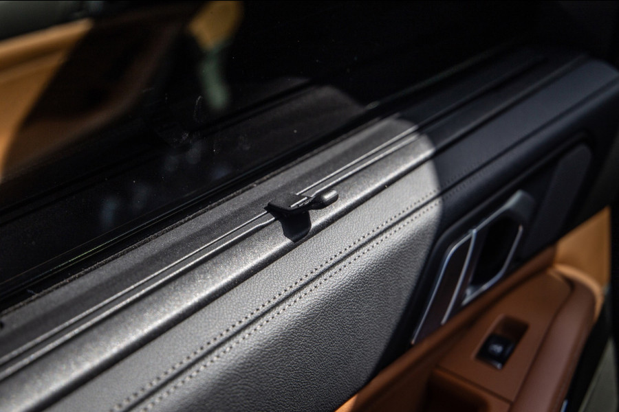 BMW X5 XDrive45e High Executive / Pano / Trekhaak / Stoelkoeling