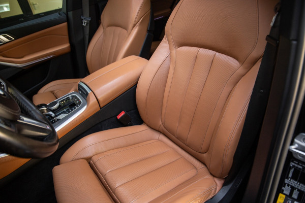 BMW X5 XDrive45e High Executive / Pano / Trekhaak / Stoelkoeling