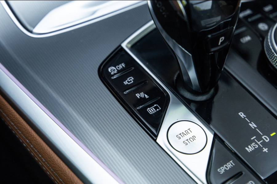 BMW X5 XDrive45e High Executive / Pano / Trekhaak / Stoelkoeling