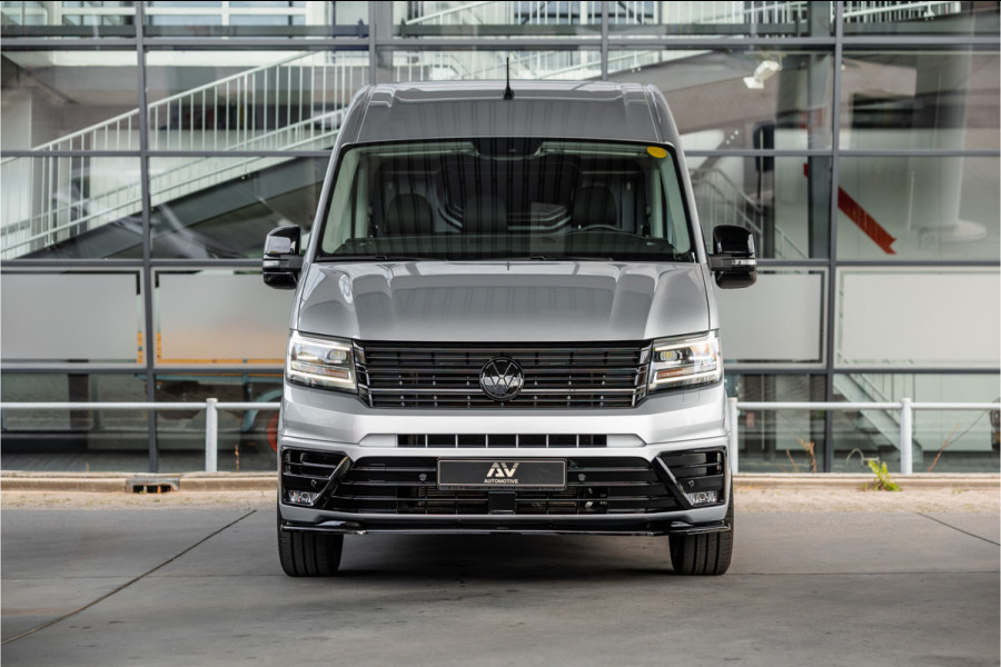 Volkswagen Crafter 2.0 TDI DSG L3H3 | Bi-Xenon | Trekhaak | Navigatie | CarPlay | Camera | 3-Zitter | Dealer onderhouden | 1e eigenaar | Nieuwe APK