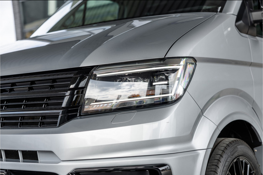 Volkswagen Crafter 2.0 TDI DSG L3H3 | Bi-Xenon | Trekhaak | Navigatie | CarPlay | Camera | 3-Zitter | Dealer onderhouden | 1e eigenaar | Nieuwe APK