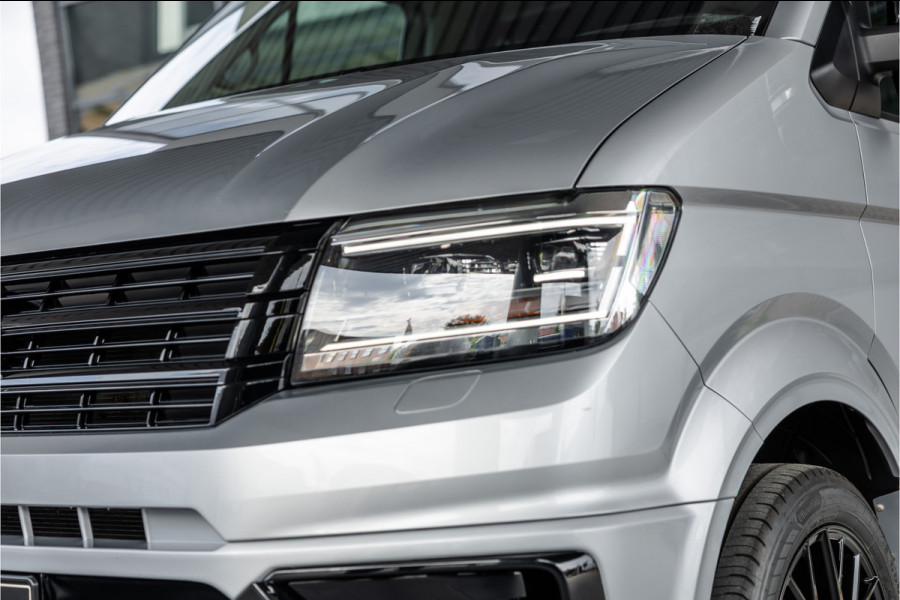 Volkswagen Crafter 2.0 TDI DSG L3H3 | Bi-Xenon | Trekhaak | Navigatie | CarPlay | Camera | 3-Zitter | Dealer onderhouden | 1e eigenaar | Nieuwe APK