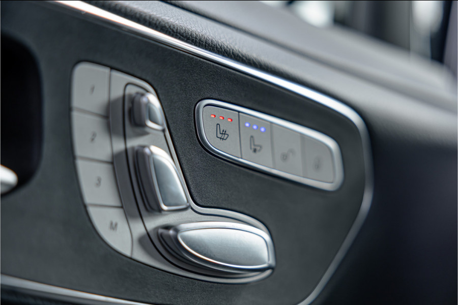 Mercedes-Benz V-Klasse 300d Lang | AMG | Memory seats | Stoelventilatie | 360 Camera | ACC | CarPlay | Navigatie | Lederen bekleding | DAB | Dodehoek | Trekhaak | Nieuwe APK | 2-Zitter | Enkel cabine