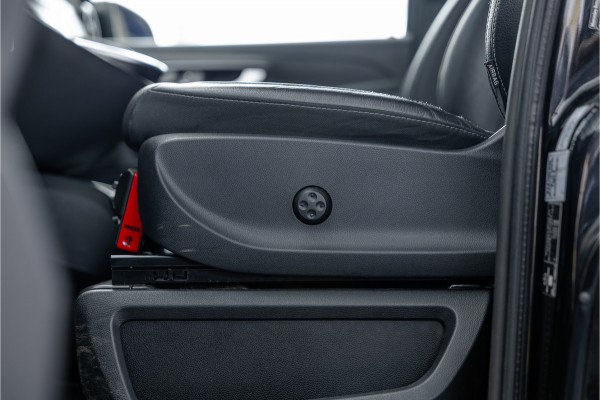 Mercedes-Benz V-Klasse 300d Lang | AMG | Memory seats | Stoelventilatie | 360 Camera | ACC | CarPlay | Navigatie | Lederen bekleding | DAB | Dodehoek | Trekhaak | Nieuwe APK | 2-Zitter | Enkel cabine