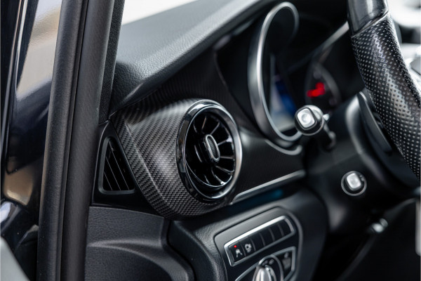 Mercedes-Benz V-Klasse 300d Lang | AMG | Memory seats | Stoelventilatie | 360 Camera | ACC | CarPlay | Navigatie | Lederen bekleding | DAB | Dodehoek | Trekhaak | Nieuwe APK | 2-Zitter | Enkel cabine