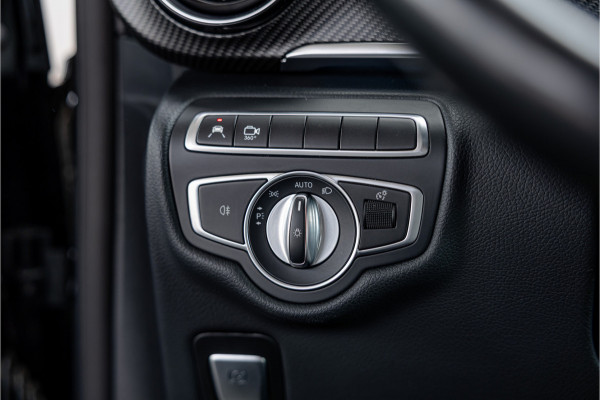 Mercedes-Benz V-Klasse 300d Lang | AMG | Memory seats | Stoelventilatie | 360 Camera | ACC | CarPlay | Navigatie | Lederen bekleding | DAB | Dodehoek | Trekhaak | Nieuwe APK | 2-Zitter | Enkel cabine