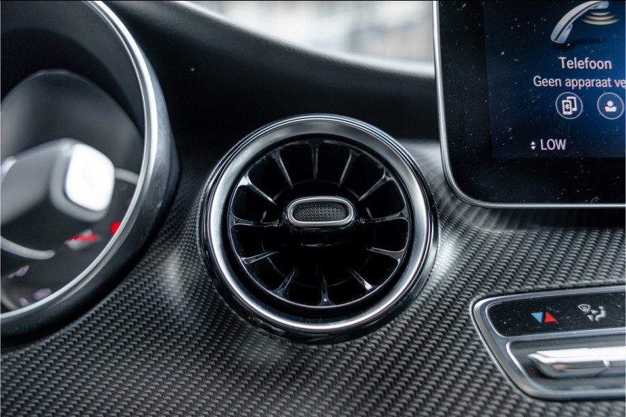 Mercedes-Benz V-Klasse 300d Lang | AMG | Memory seats | Stoelventilatie | 360 Camera | ACC | CarPlay | Navigatie | Lederen bekleding | DAB | Dodehoek | Trekhaak | Nieuwe APK | 2-Zitter | Enkel cabine