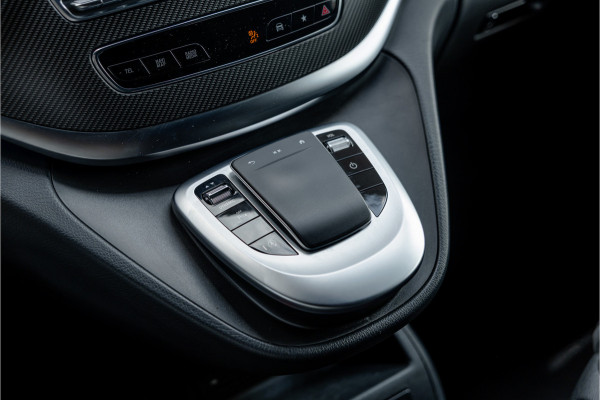 Mercedes-Benz V-Klasse 300d Lang | AMG | Memory seats | Stoelventilatie | 360 Camera | ACC | CarPlay | Navigatie | Lederen bekleding | DAB | Dodehoek | Trekhaak | Nieuwe APK | 2-Zitter | Enkel cabine