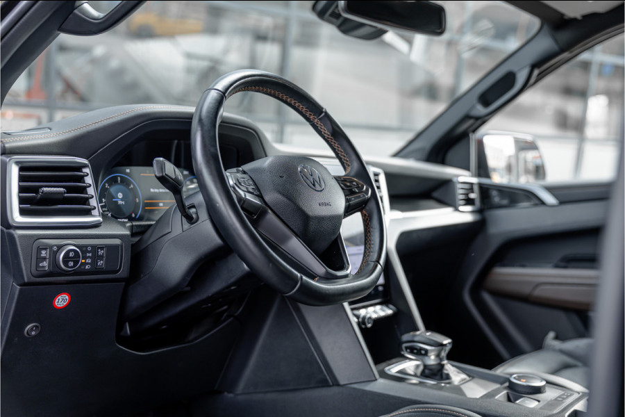 Volkswagen Amarok 3.0 TDI 4Motion PanAmericana | ACC | 360 Camera | Harman Kardon | Lederen bekleding | Blind spot | Standkachel | Navigatie | CarPlay | LED | Trekhaak | DAB | Dealer onderhouden | Grijs kenteken