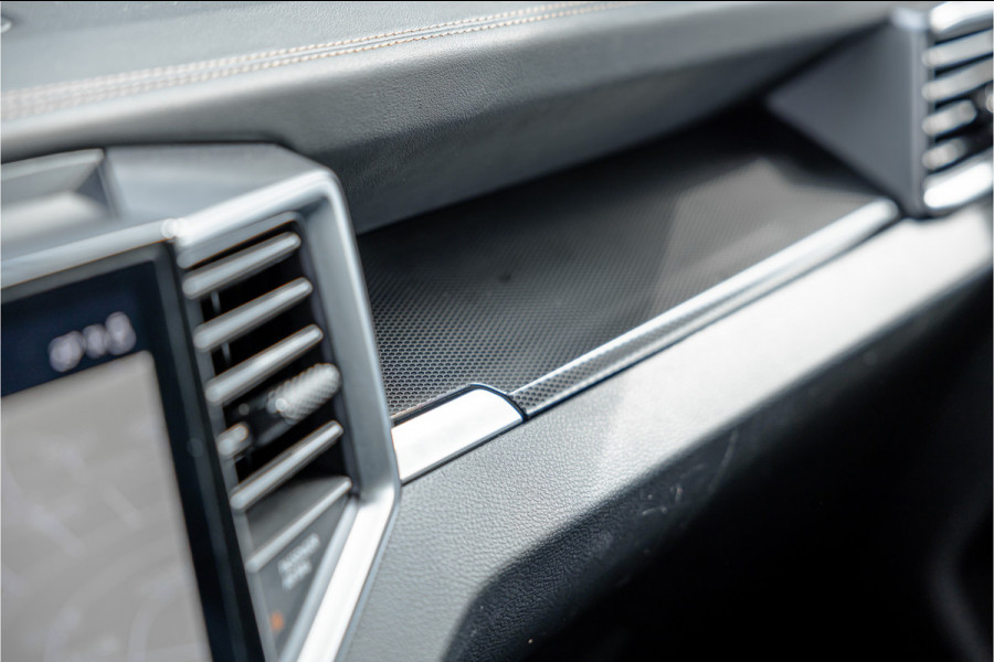Volkswagen Amarok 3.0 TDI 4Motion PanAmericana | ACC | 360 Camera | Harman Kardon | Lederen bekleding | Blind spot | Standkachel | Navigatie | CarPlay | LED | Trekhaak | DAB | Dealer onderhouden | Grijs kenteken