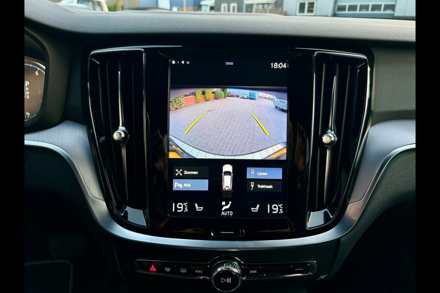Volvo V60 2.0 T5 R-Design standkachel, camera,carplay, trekhaak