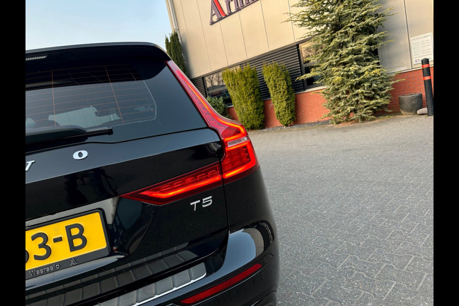 Volvo V60 2.0 T5 R-Design standkachel, camera,carplay, trekhaak
