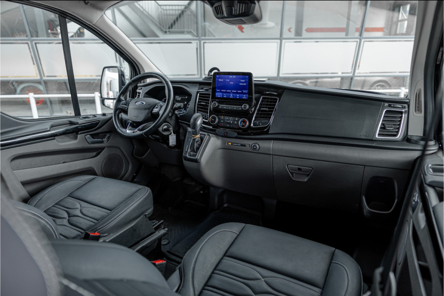 Ford Transit Custom 320 2.0 TDCI L2H1 Platinum Edition DC | Marge | BTW & BPM Vrij | Dubbel cabine | Bi-Xenon | CarPlay | Camera | Navigatie | Leder | Stoelverwarming | Nieuwe APK | Orig. NL auto