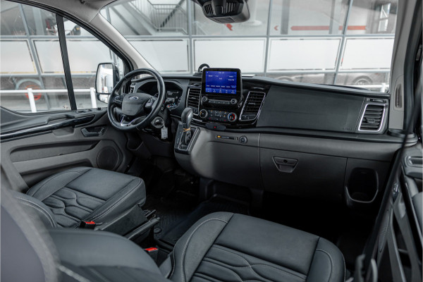 Ford Transit Custom 320 2.0 TDCI L2H1 Platinum Edition DC | Marge | BTW & BPM Vrij | Dubbel cabine | Bi-Xenon | CarPlay | Camera | Navigatie | Leder | Stoelverwarming | Nieuwe APK | Orig. NL auto