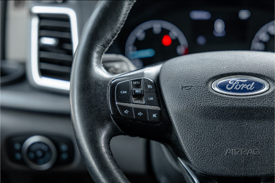Ford Transit Custom 320 2.0 TDCI L2H1 Platinum Edition DC | Marge | BTW & BPM Vrij | Dubbel cabine | Bi-Xenon | CarPlay | Camera | Navigatie | Leder | Stoelverwarming | Nieuwe APK | Orig. NL auto