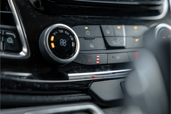 Ford Transit Custom 320 2.0 TDCI L2H1 Platinum Edition DC | Marge | BTW & BPM Vrij | Dubbel cabine | Bi-Xenon | CarPlay | Camera | Navigatie | Leder | Stoelverwarming | Nieuwe APK | Orig. NL auto