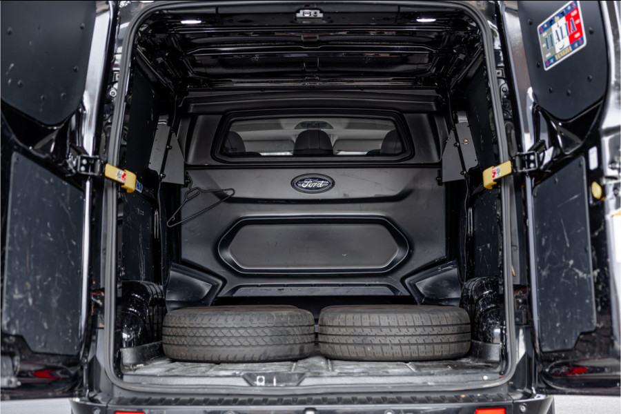 Ford Transit Custom 320 2.0 TDCI L2H1 Platinum Edition DC | Marge | BTW & BPM Vrij | Dubbel cabine | Bi-Xenon | CarPlay | Camera | Navigatie | Leder | Stoelverwarming | Nieuwe APK | Orig. NL auto
