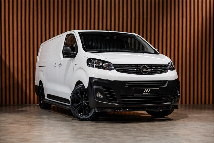 Opel Vivaro 2.0 CDTI L3H1 XL Edition | Automaat | CarPlay | Camera | Stoelverwarming | Trekhaak | F1 Flippers | Cruise control | Bedrijfswageninrichting | 3-Zitter | Nieuwe APK