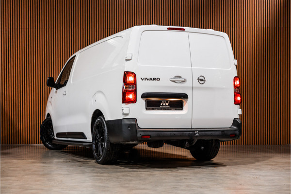 Opel Vivaro 2.0 CDTI L3H1 XL Edition | Automaat | CarPlay | Camera | Stoelverwarming | Trekhaak | F1 Flippers | Cruise control | Bedrijfswageninrichting | 3-Zitter | Nieuwe APK