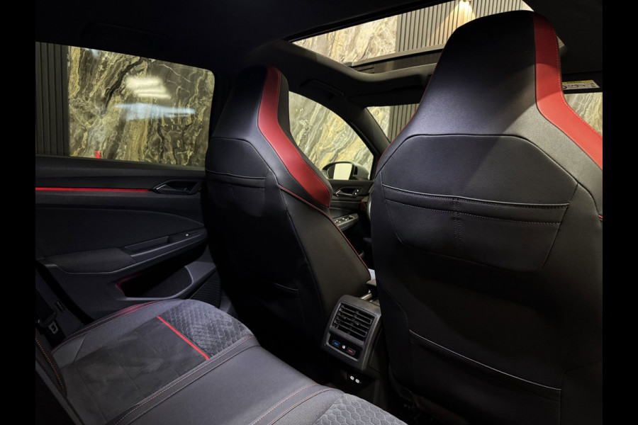 Volkswagen Golf 2.0 TSI GTI Clubsport|PANO|NÜRBURGRING|SFEER|BLINDSPOT|BOMVOL!