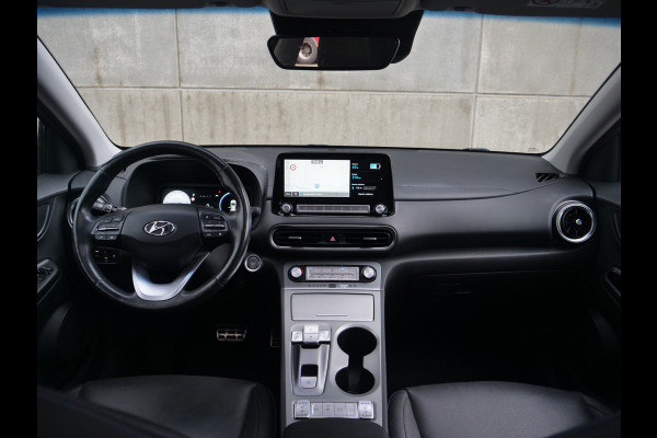 Hyundai Kona EV Premium Sky 64 kWh | schuifdak | leder | krell sound | slechts 36.000km..