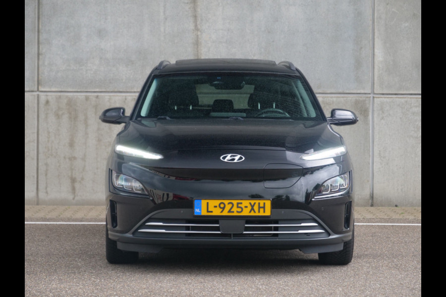 Hyundai Kona EV Premium Sky 64 kWh | schuifdak | leder | krell sound | slechts 36.000km..