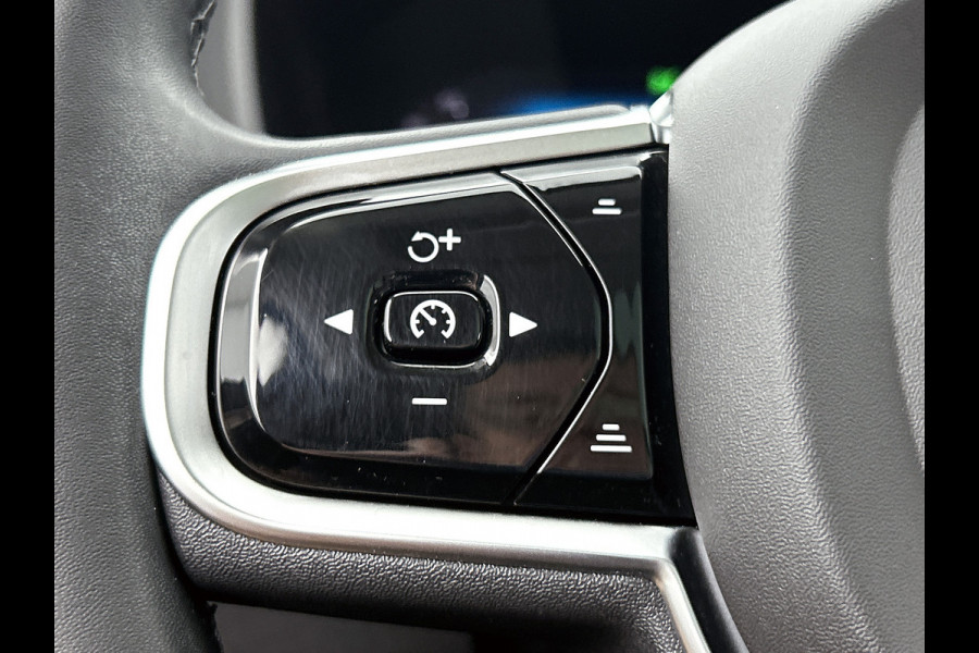 Volvo XC60 2.0 T6 Plug-in LongRange SOH 100% / AWD Plus Bright / Panoramadak / Pdc+Camera / NL.Auto / Stoel-Stuurverwarming / Apk 02-2027