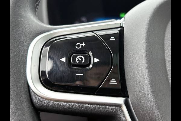 Volvo XC60 2.0 T6 Plug-in LongRange SOH 100% / AWD Plus Bright / Panoramadak / Pdc+Camera / NL.Auto / Stoel-Stuurverwarming / Apk 02-2027