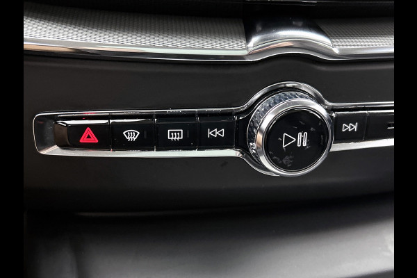 Volvo XC60 2.0 T6 Plug-in LongRange SOH 100% / AWD Plus Bright / Panoramadak / Pdc+Camera / NL.Auto / Stoel-Stuurverwarming / Apk 02-2027