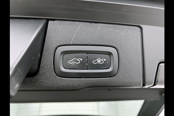 Volvo XC60 2.0 T6 Plug-in LongRange SOH 100% / AWD Plus Bright / Panoramadak / Pdc+Camera / NL.Auto / Stoel-Stuurverwarming / Apk 02-2027
