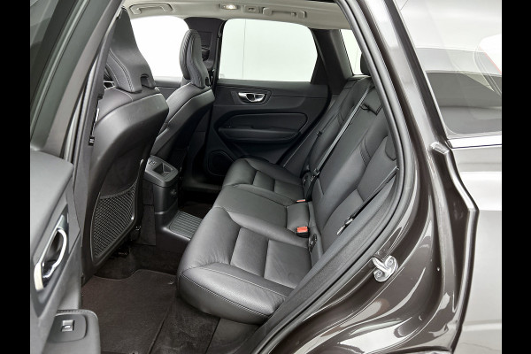 Volvo XC60 2.0 T6 Plug-in LongRange SOH 100% / AWD Plus Bright / Panoramadak / Pdc+Camera / NL.Auto / Stoel-Stuurverwarming / Apk 02-2027