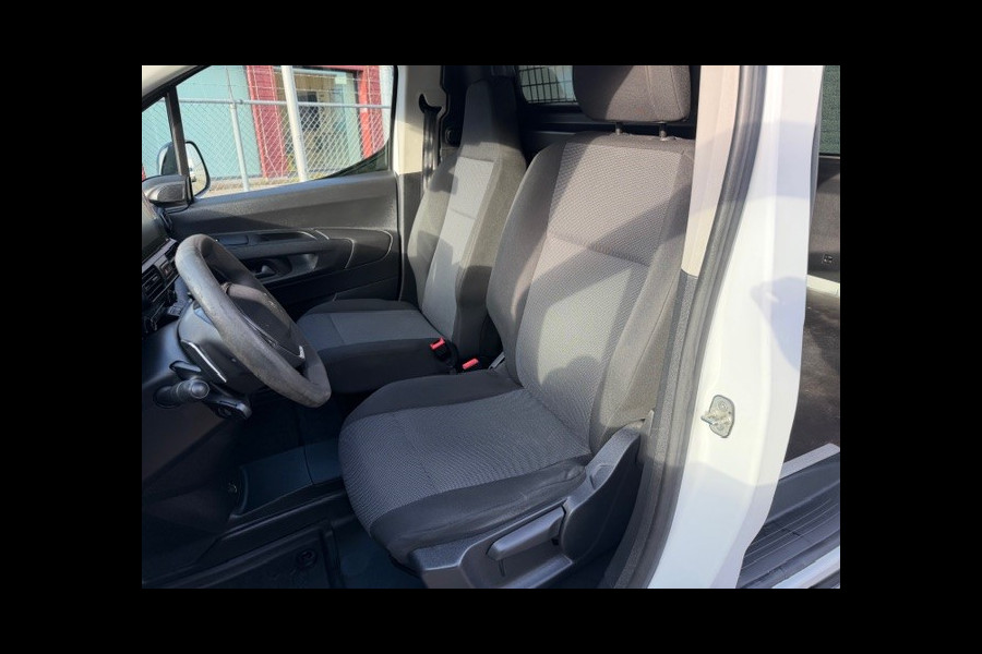Peugeot Partner 1.5 BlueHDI Premium AIRCO I APPLE CARPLAY I 2 SCHUIFDEUREN I AUOMAAT I 1e EIGENAAR I VOLLEDIGE ONDERHOUDSHISTORIE VOOR 250 EURO EXTRA MET IMPERIAAL