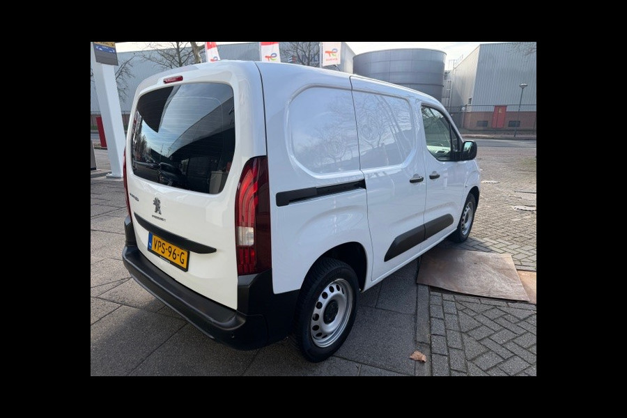 Peugeot Partner 1.5 BlueHDI Premium AIRCO I APPLE CARPLAY I 2 SCHUIFDEUREN I AUOMAAT I 1e EIGENAAR I VOLLEDIGE ONDERHOUDSHISTORIE VOOR 250 EURO EXTRA MET IMPERIAAL