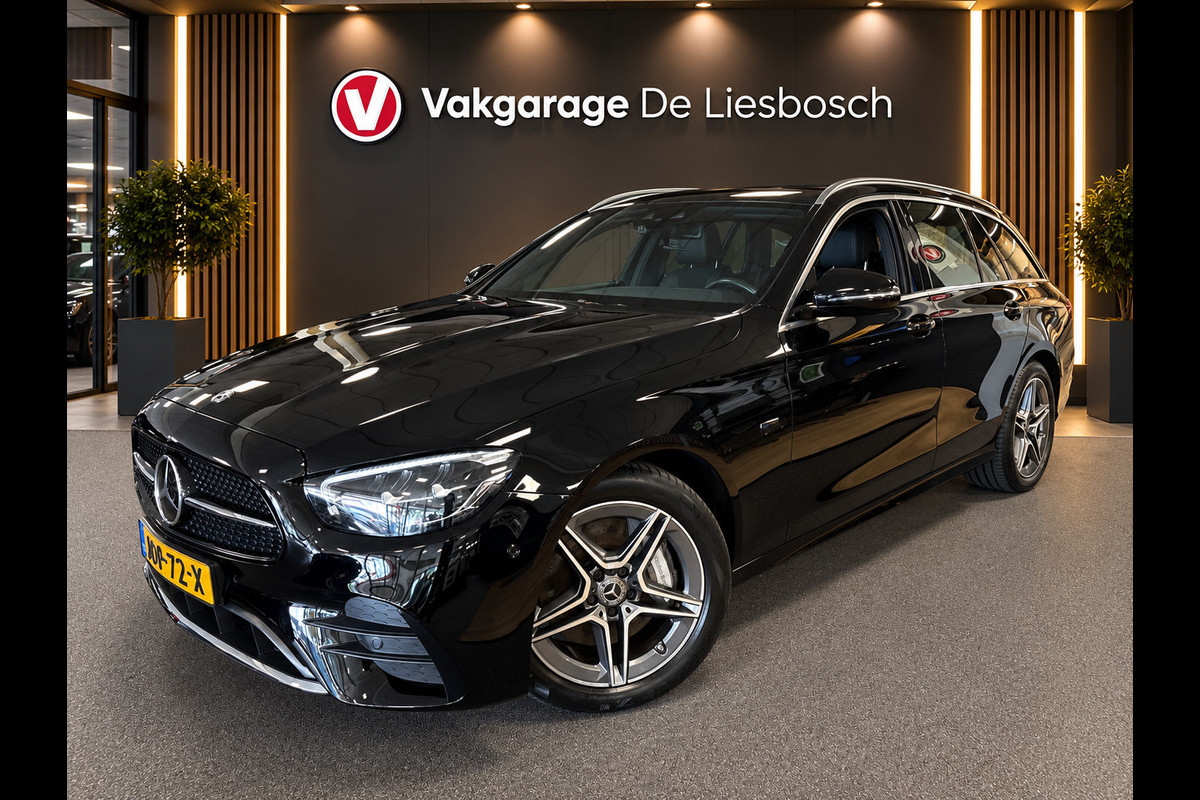 Mercedes-Benz E-Klasse Estate 300 e AMG Line / Panoramadak / Wide screen / Face lift / Trekhaak / Navigatie / Camera
