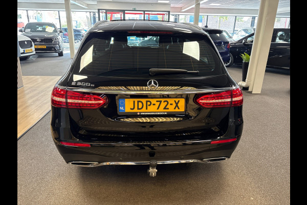 Mercedes-Benz E-Klasse Estate 300 e AMG Line / Panoramadak / Wide screen / Face lift / Trekhaak / Navigatie / Camera
